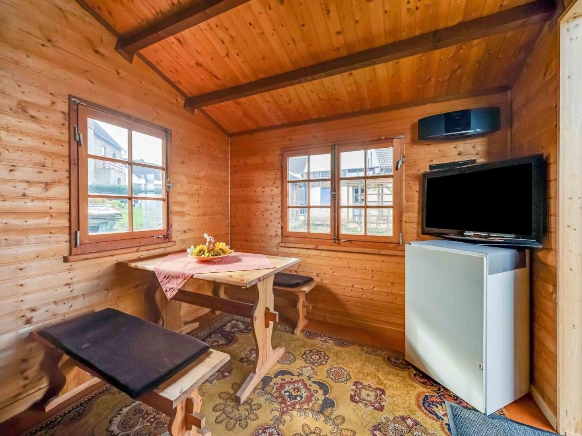Holiday Home In The Eifel-Mosel With Garden Roes Екстериор снимка