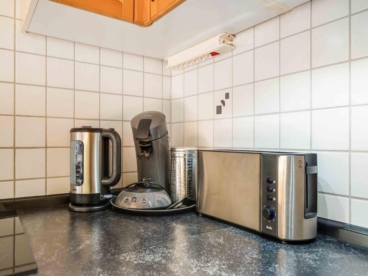 Holiday Home In The Eifel-Mosel With Garden Roes Екстериор снимка